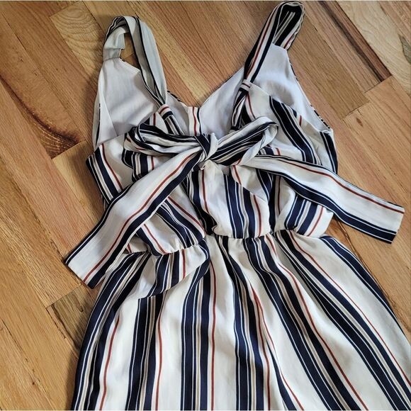 Sienna Sky Striped Jumpsuit Tie Back Medium - Picture 6 of 9